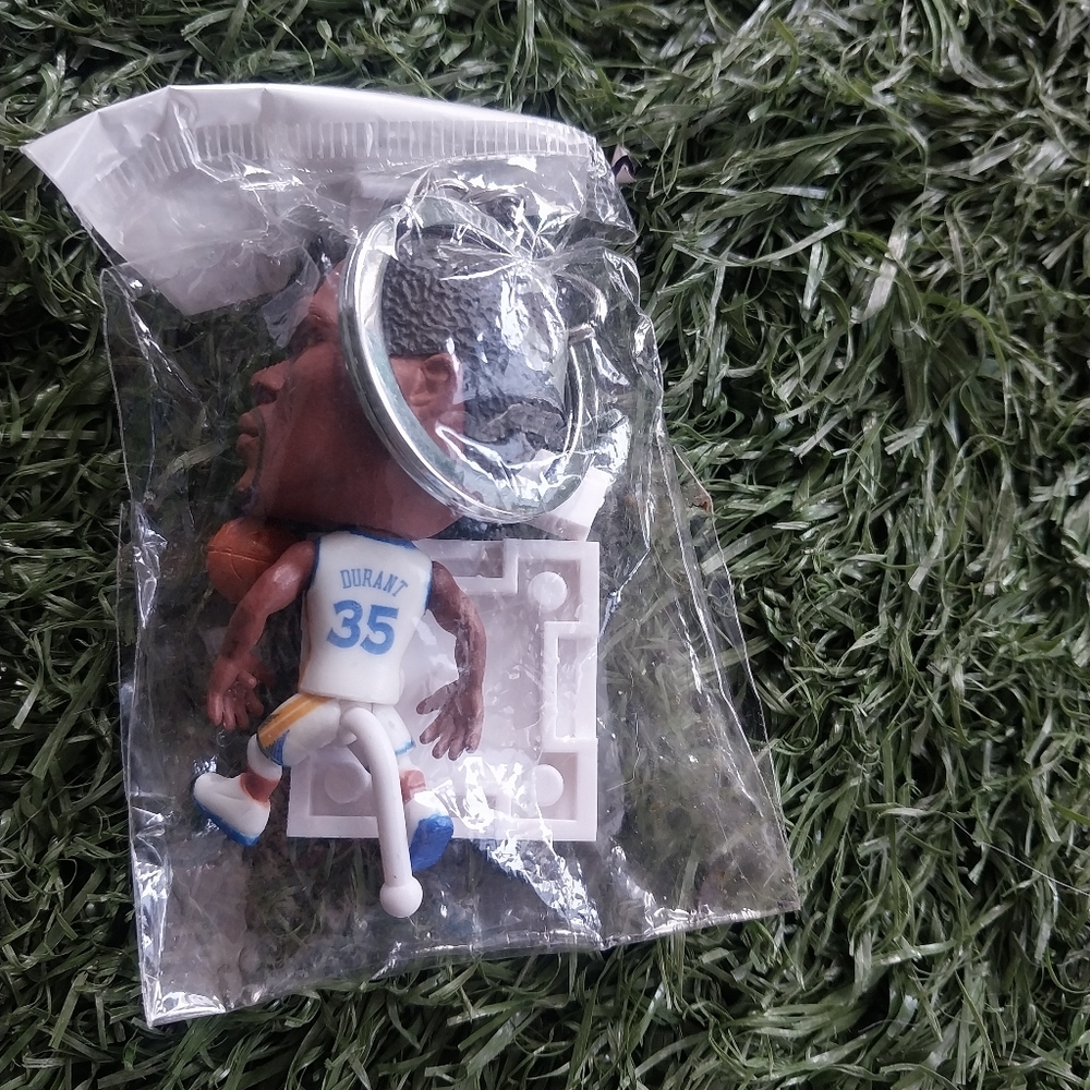 Kevin Durant keychain